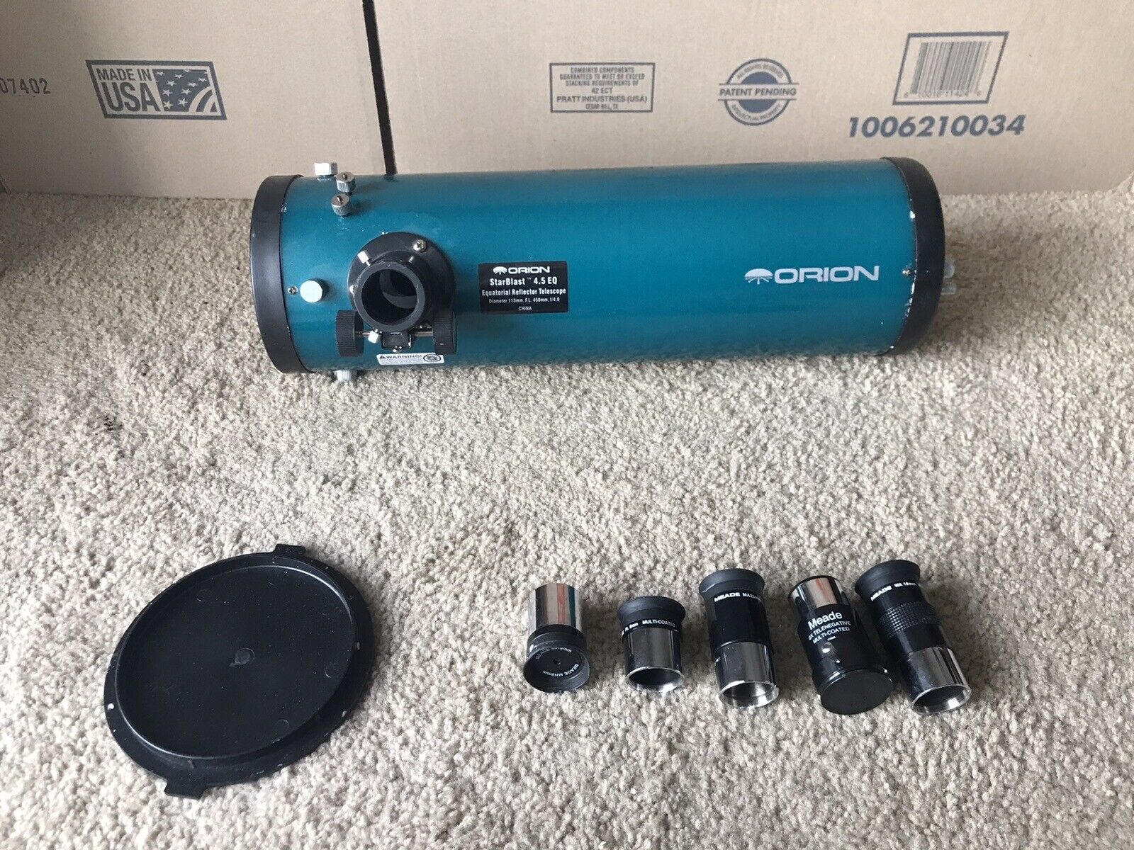 ORION StarBlast 4.5 Reflector Telescope. Missing Parts, Shown Parts Only