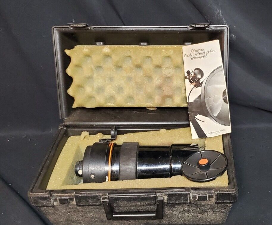 Vintage Celestron International C90 1000mm F/11 Telescope W/ Hard Case