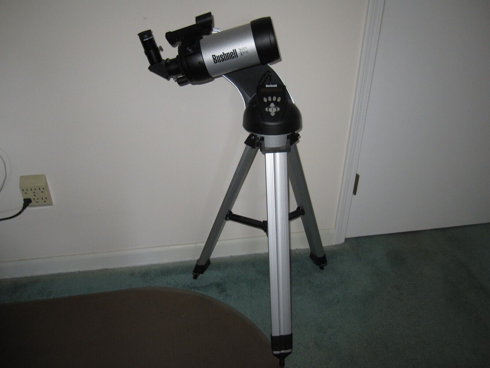 Bushnell NorthStar 90mm Catadioptric Telescope No. 78-8890 with Stand.