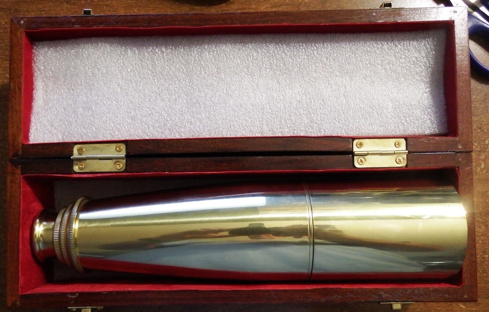 Barska 18x50 Anchormaster Brass Collapsible Spyscope w/case EXC