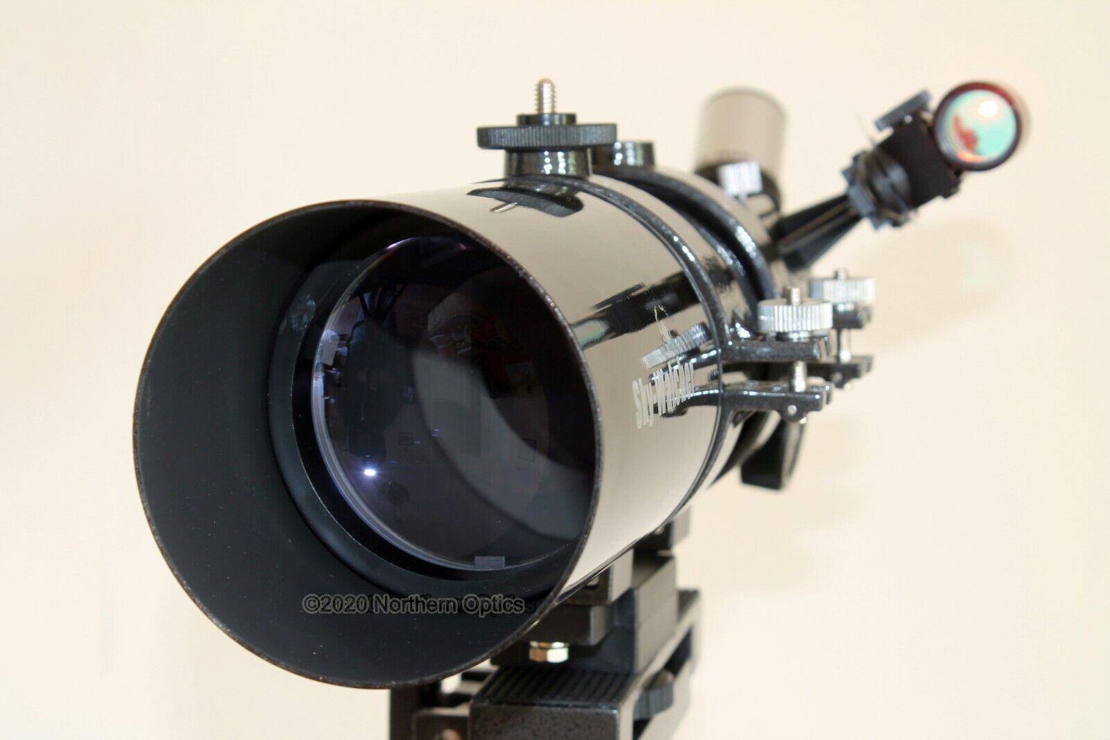 Skywatcher telescope Startravel ST80 short tube refractor + eyepieces + tripod