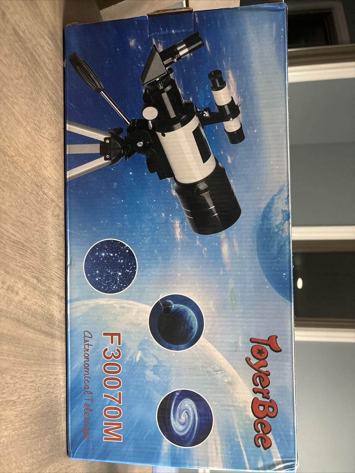 Tiger Bee Astronomical Telescope F30070M