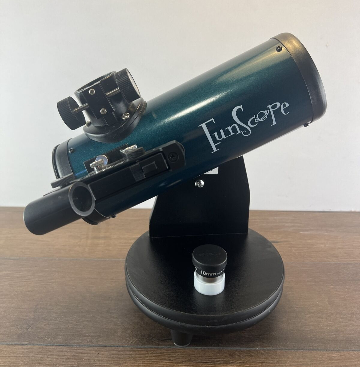 Orion FunScope Tabletop Reflecting Telescope 300mm Ez Finder INCOMPLETE