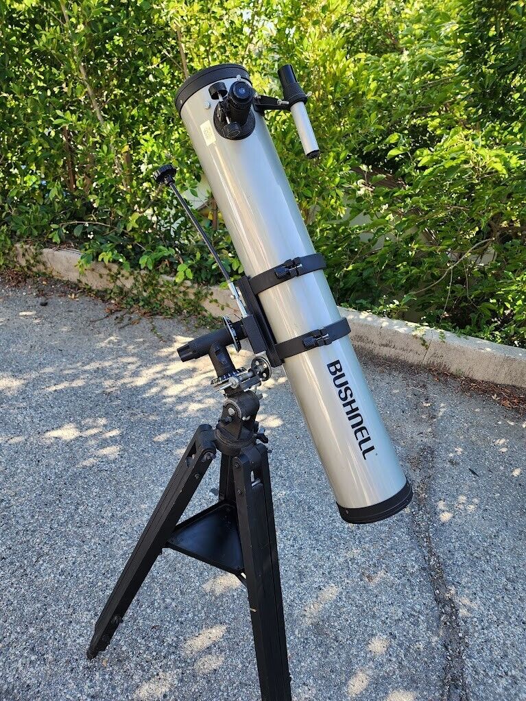 Bushnell 78-9518 Deep Space 675 x 4.5-Inch Reflector Telescope Astronomy